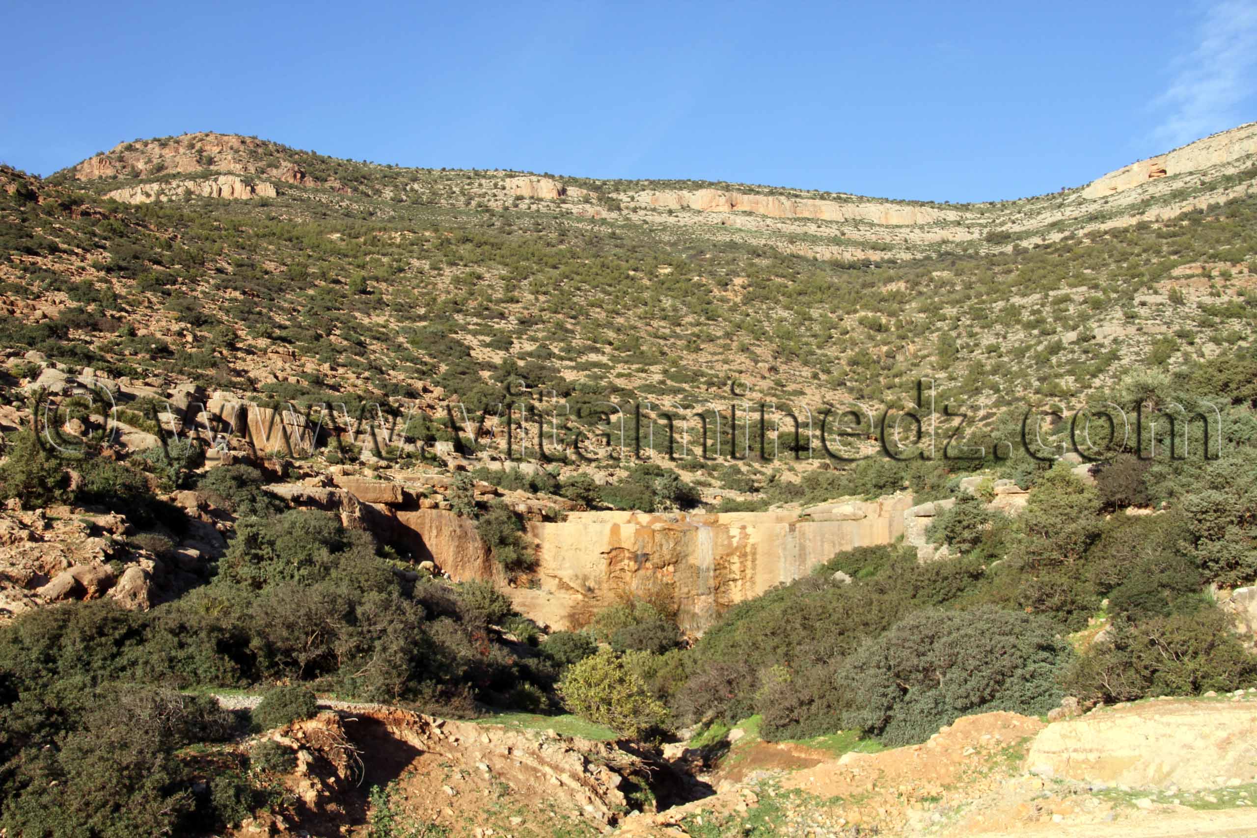 Djbel El Guerna, La commune d'Aïn Ghoraba