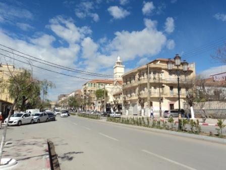 Avenue principale à Sétif au niveau du quartier langar