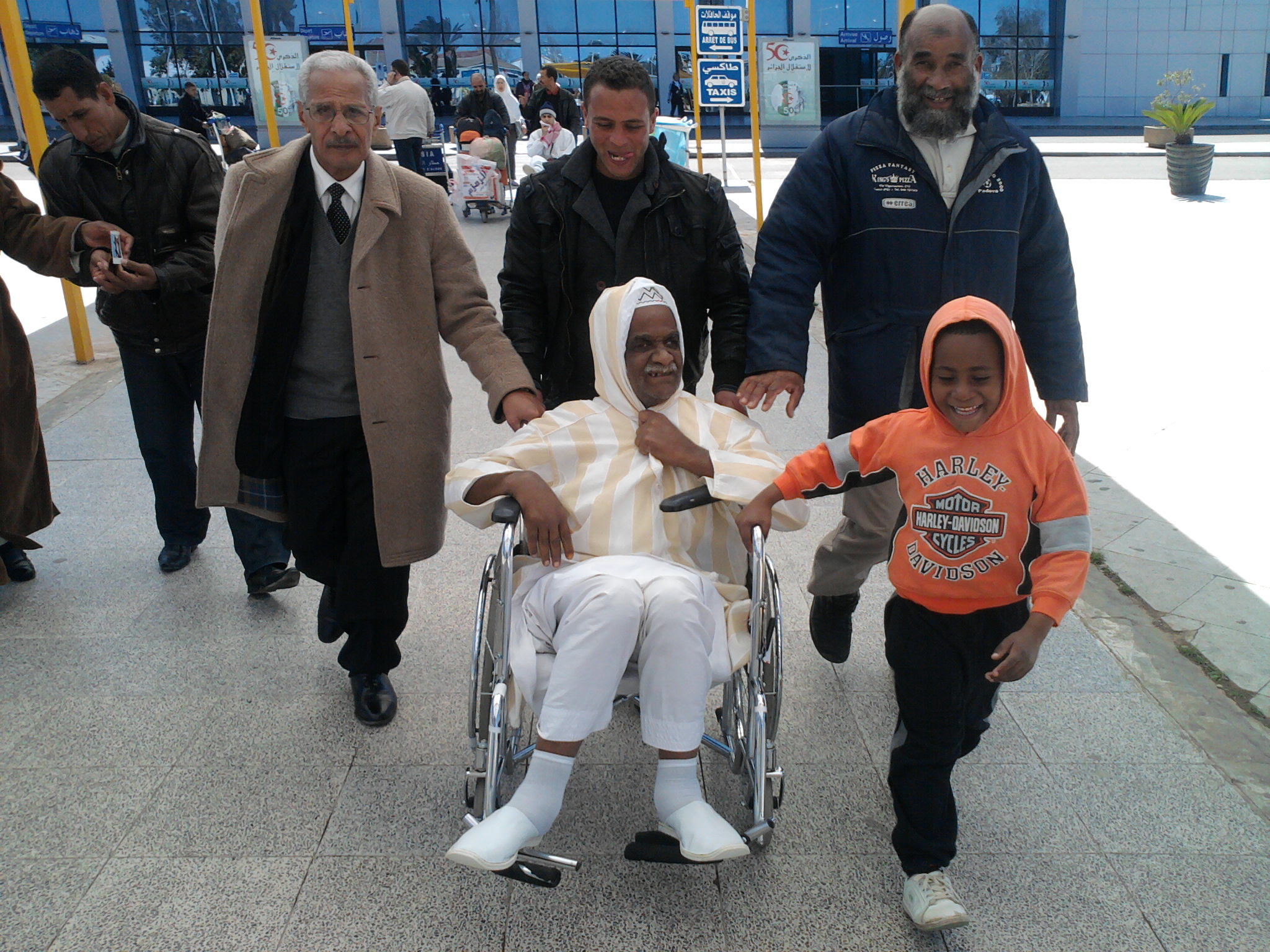 عودة الطاهر سحبان من العمرة