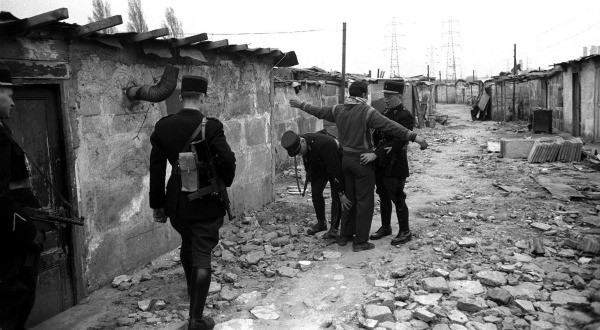 CONTROLE DES HABITANTS MUSULMAN DANS QUARTIER DACHRA A KAIS