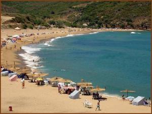 La plage de Oued Bokrate, Seraidi