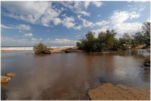 La Grande Plage et l'oued, Skikda