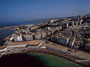 Vue générale sur la plage Les Sablettes, Mostaganem