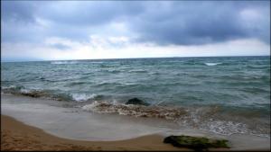 Sur la plage de Bomo, Oran