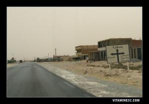 Route de Biskra, à gauche M'doukal, à droite Doucen, Ouled Djellal et Sidi Khaled