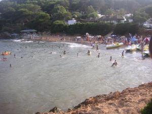 Sur la plage Corne d'Or, Tipaza