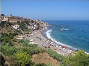Vue sur la plage Beldj, Tipaza