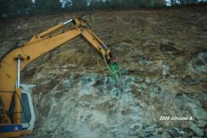 Engins sur la RN 11  Beni Haoua-Damous