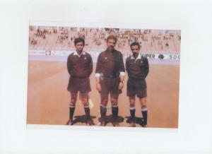 LES ANCIENS ARBITRES DE MOSTAGANEM...... C'est les plus grands sifflets de l'histoire de l'arbitrage Algérien