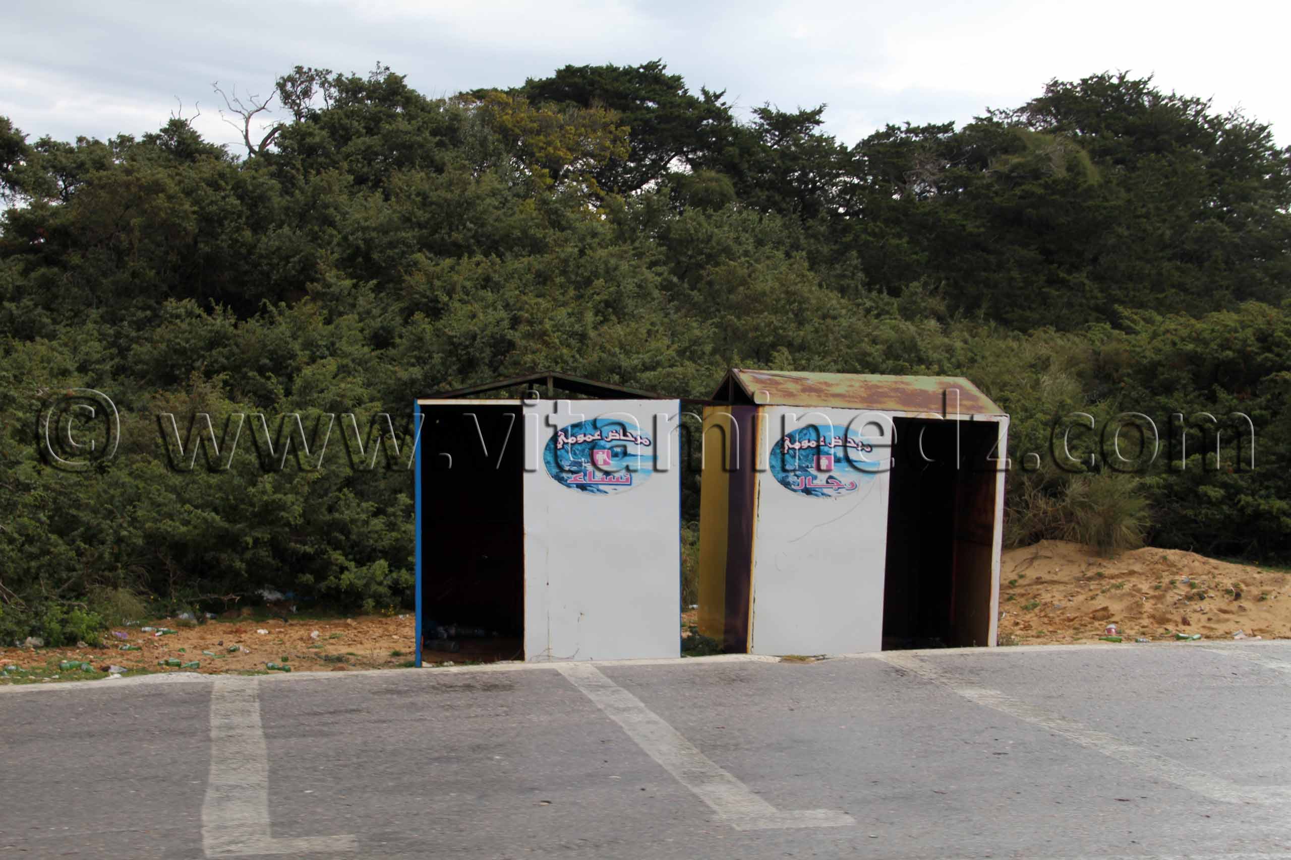 Toilettes de Luxe Plage d'El Aouinet Aïe !!!