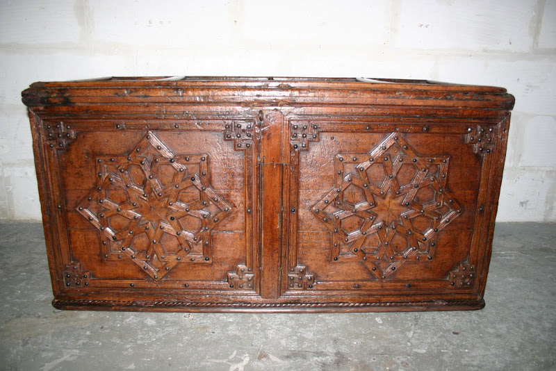 Coffre volé de la Medressa Techfiniya, vendu sur ebay 140 ans après ... 24.000 $