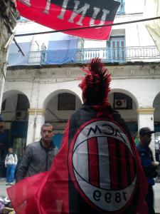 jeune suprteur de USMA RUE DE LA LIRRE