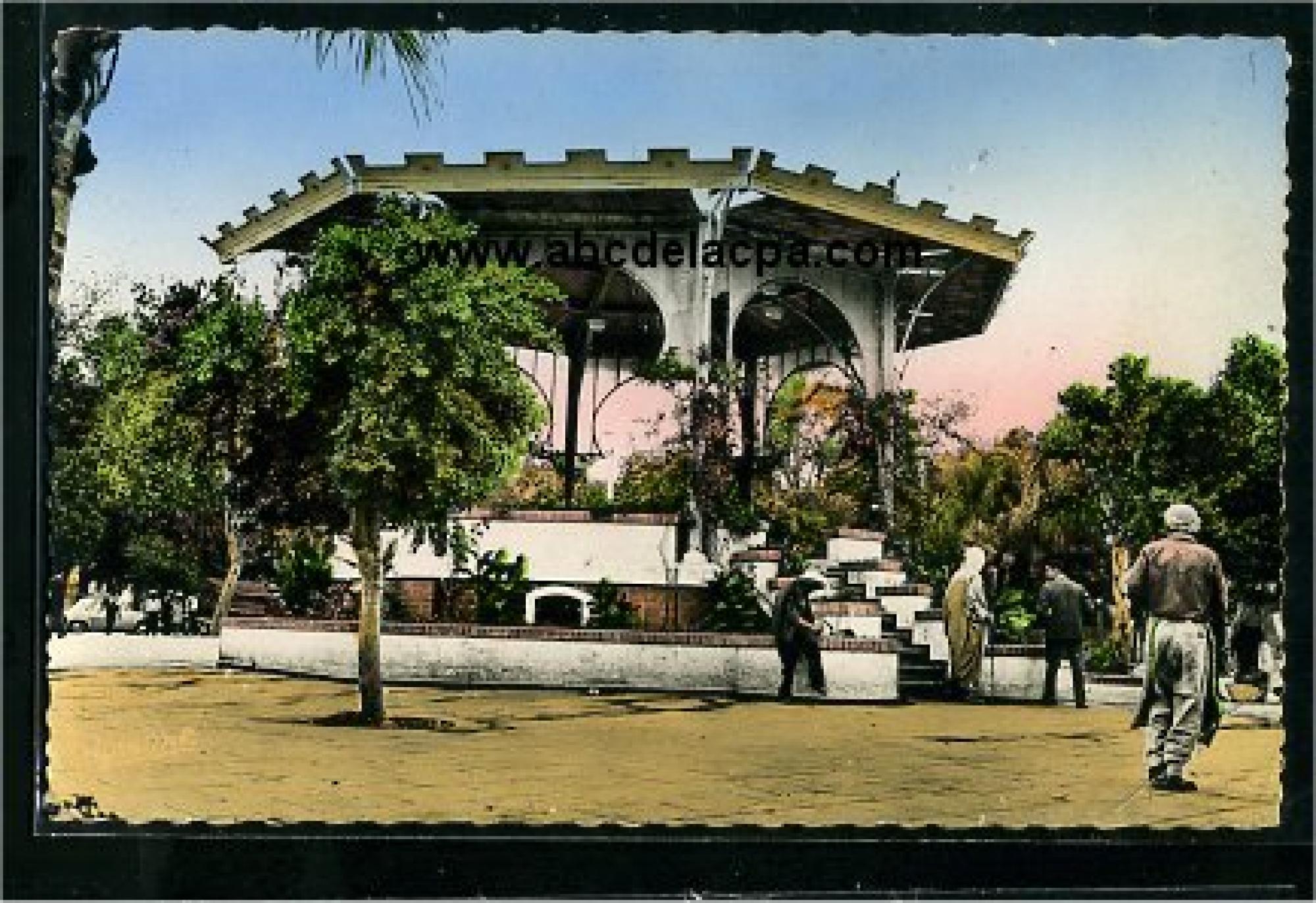 Affreville (Khemis   Méliana)  - Le kiosque