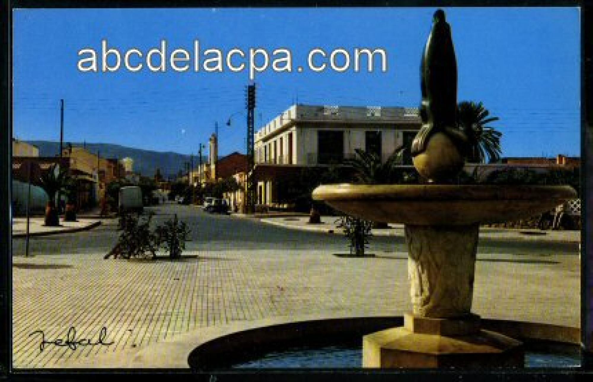 Aïn el Turk  - La place