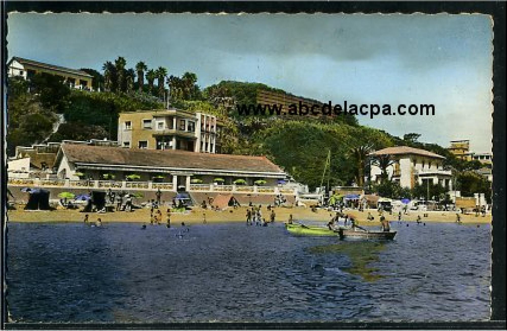 Aïn Taya  - La plage et le Restaurant Les flots bleus