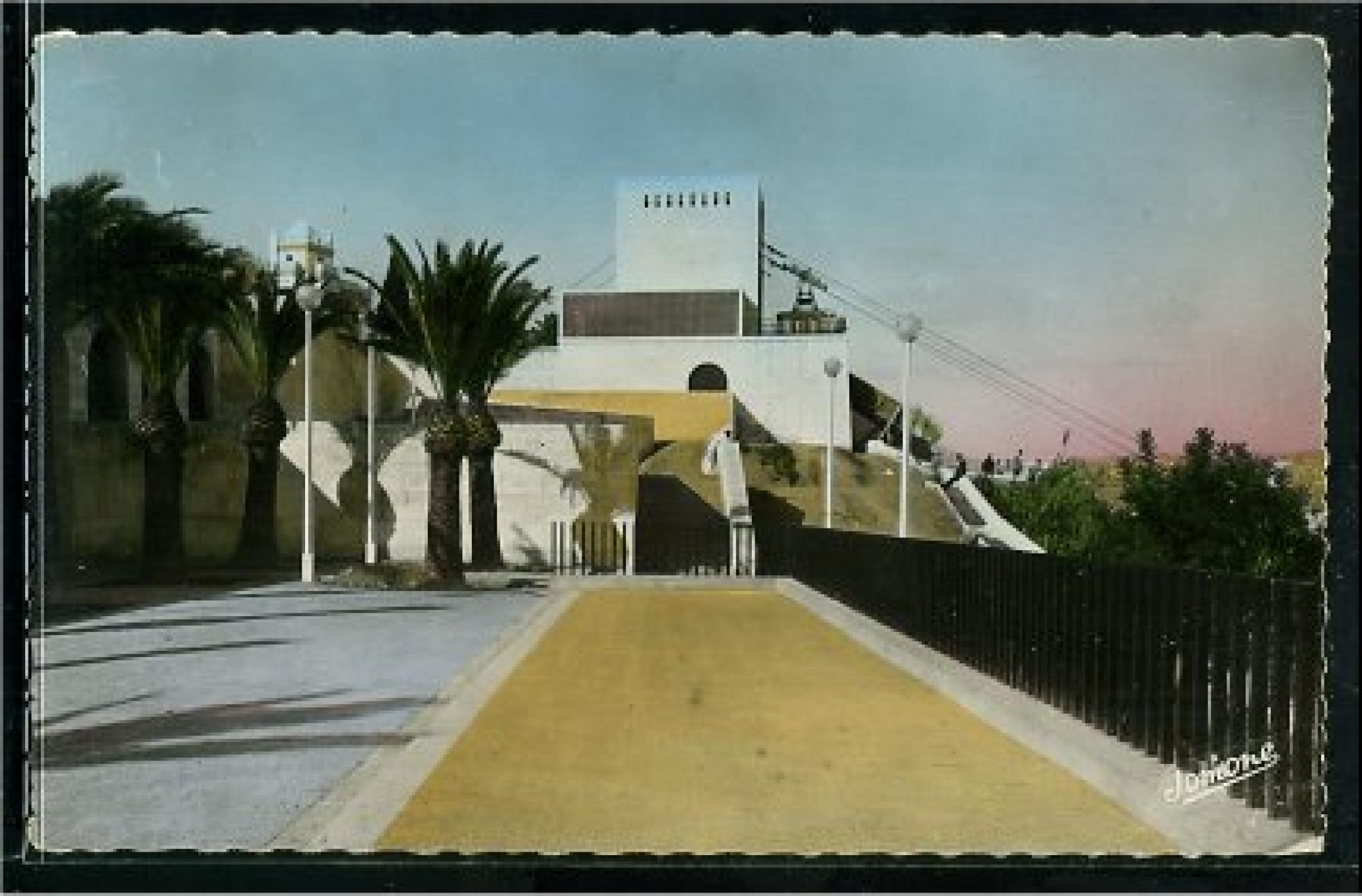 Alger -      Bâtiments  - ALger - Station téléphérique à Diar el Mahçoul