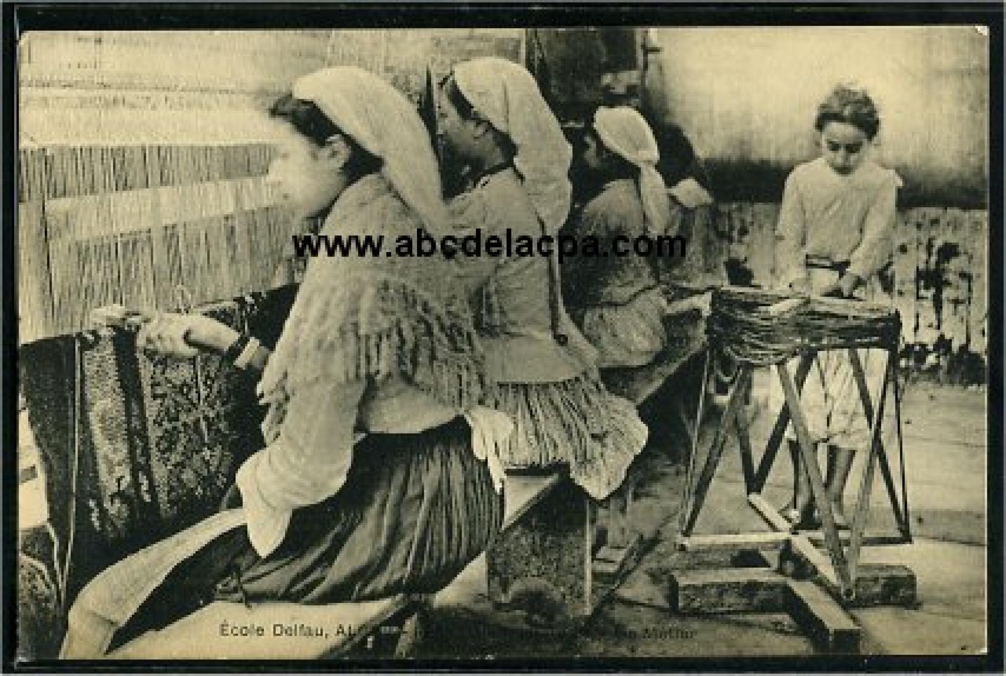 Alger -      Bâtiments  - Manufacture de tapis algériens, école Delfau - 84 boulevard Valée