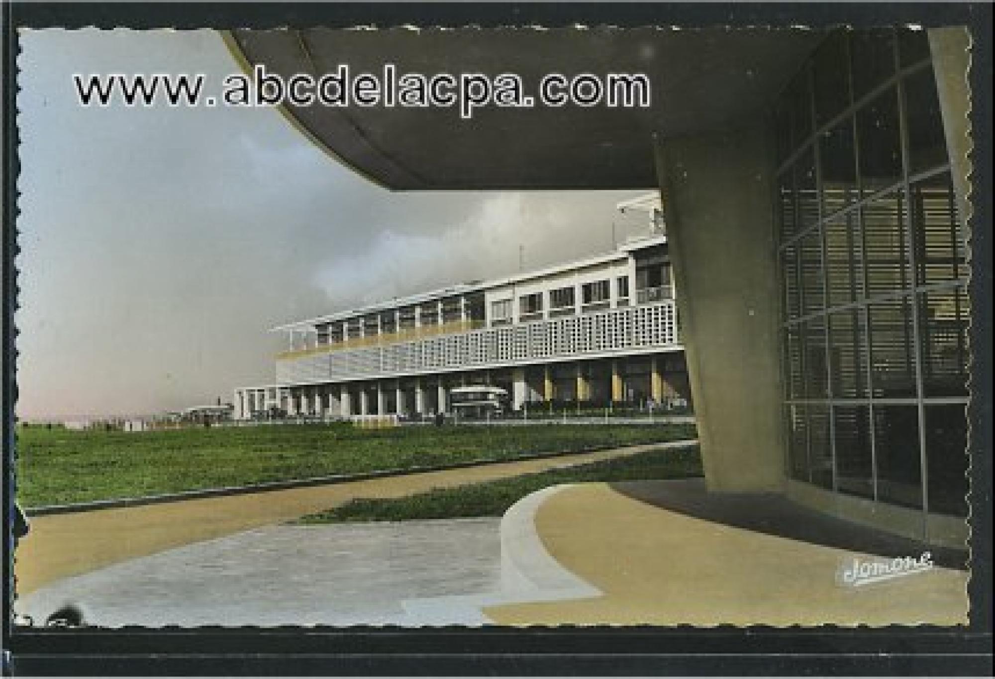 Alger -      Bâtiments  - L'aérogare de Maison Blanche - Les Jardins