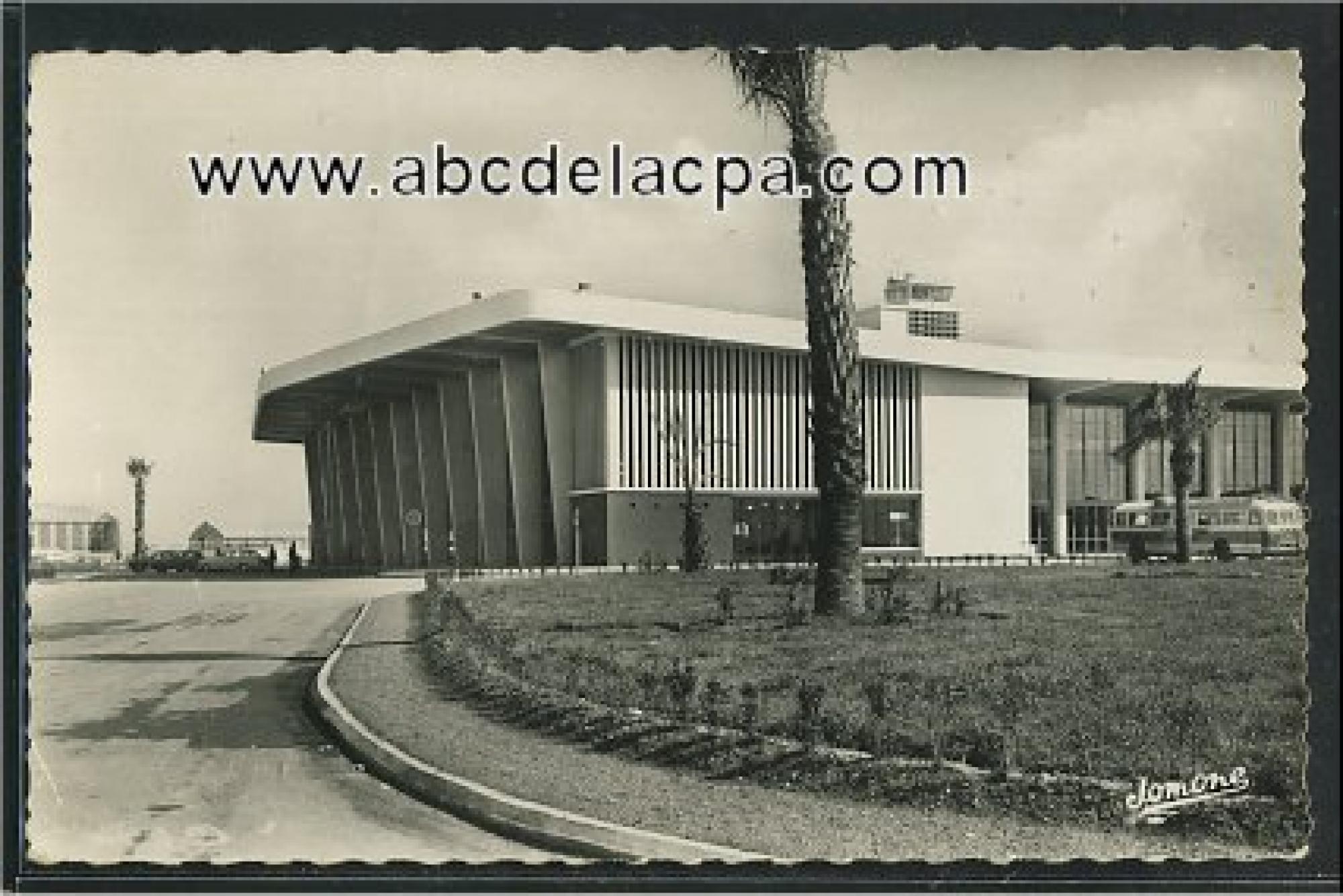 Alger -      Bâtiments  - Les accès de l'aérogare de Maison Blanche
