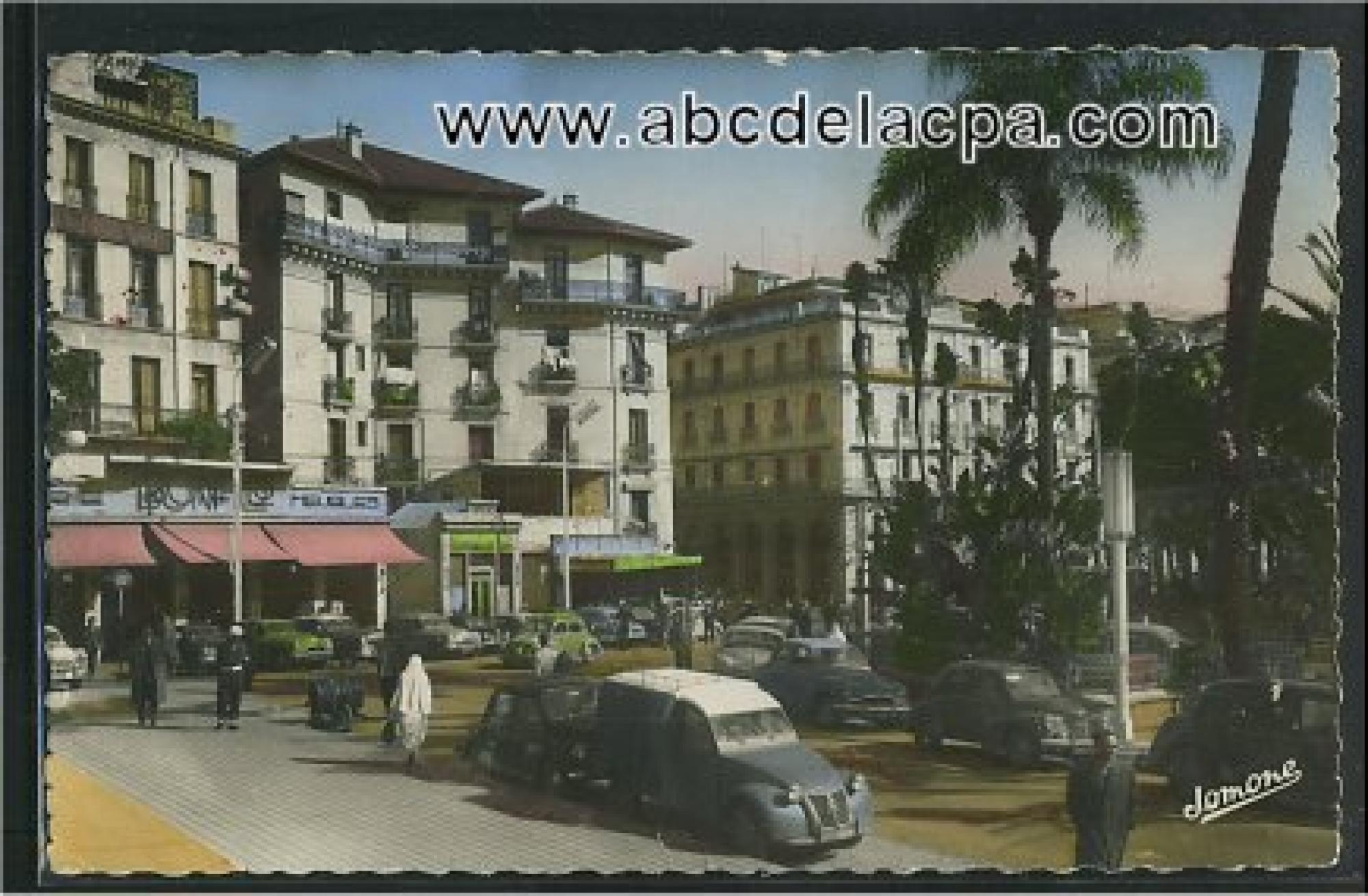 Alger -      Bâtiments  - Place de la république et rue Bab Azoun