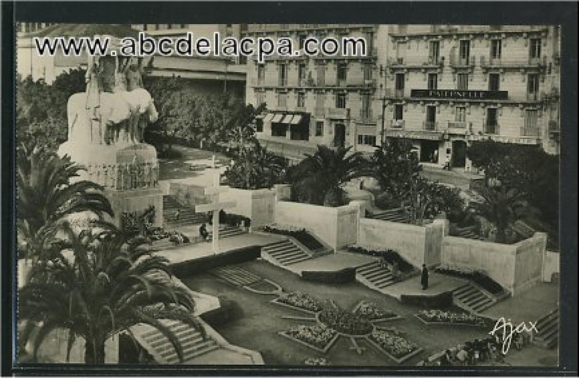 Alger -      Bâtiments  - Le monument aux morts