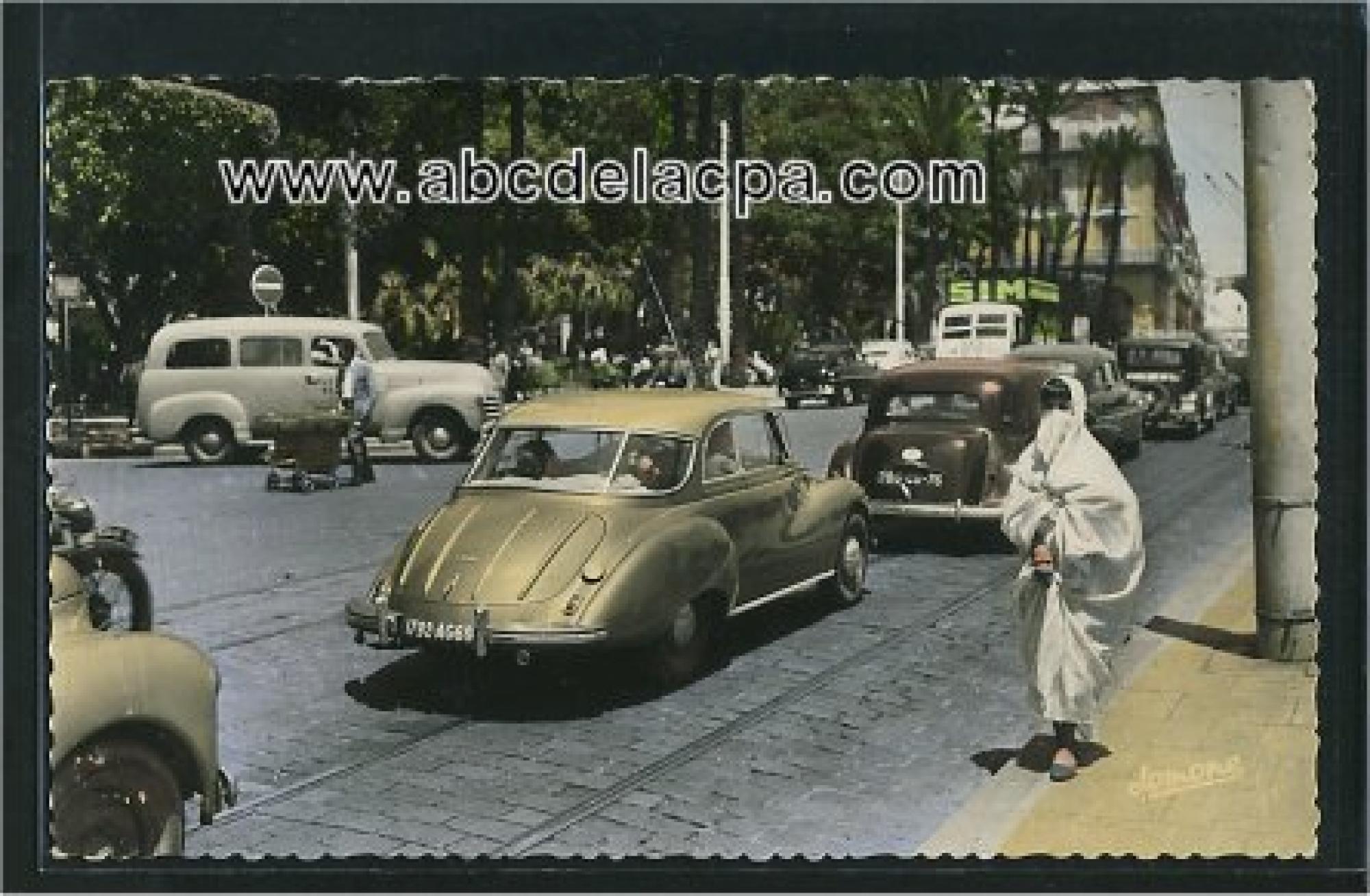 Alger - Rues  - Boulevard de la république et Square Bresson