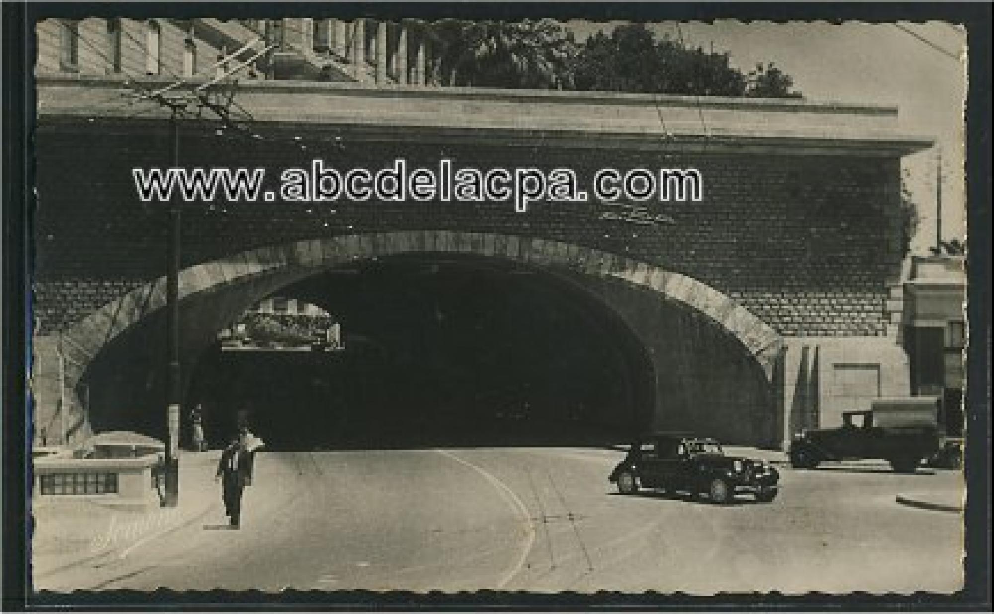 Alger - Rues  - Le tunnel des facultés dit 