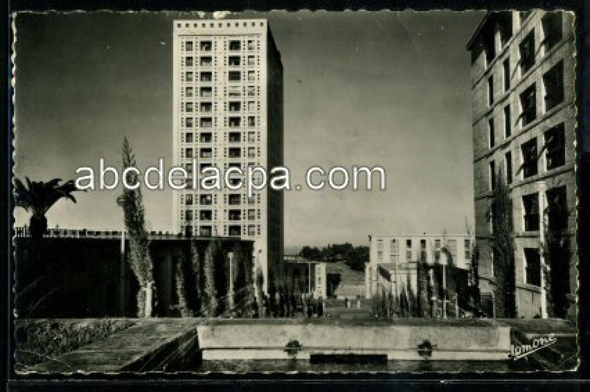 Alger - Rues  - H.L.M. 