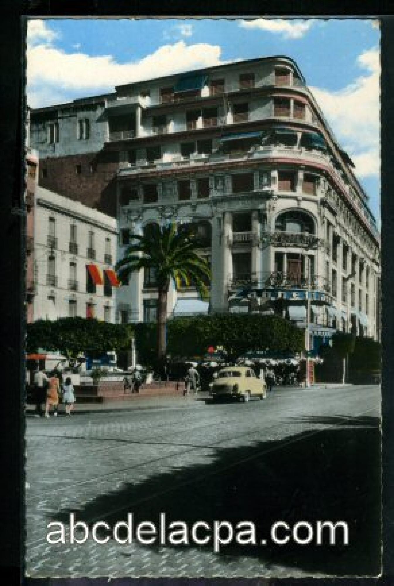 Alger - Rues  - Place Bugeaud