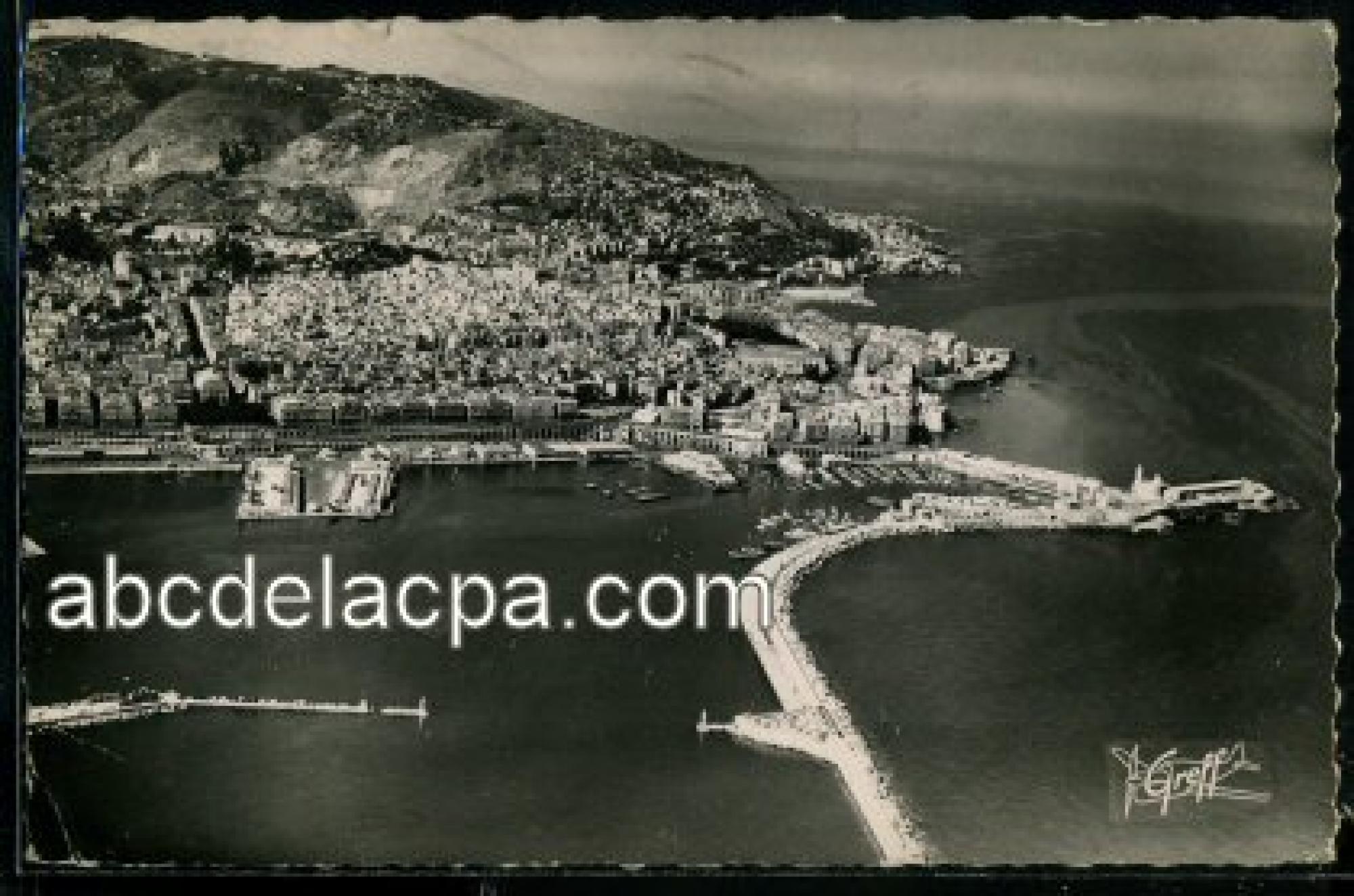 Alger - Vue      Générale  - Vue aérienne - L'Amirauté, la jetée nord, le port, Notre Dame d'Afrique, Saint Eugène