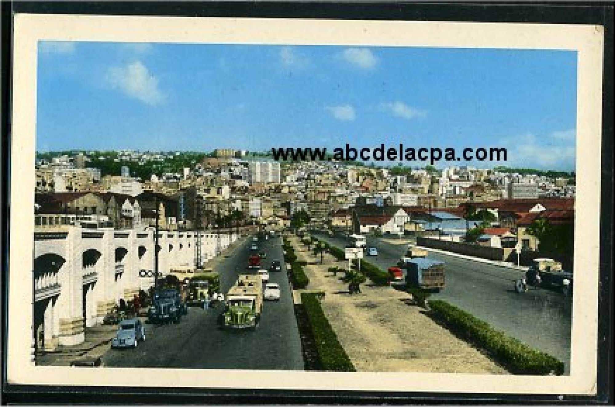 Alger - Vue      Générale  - El Djezair - Rampes Poirel et boulevard d'accès à la ville