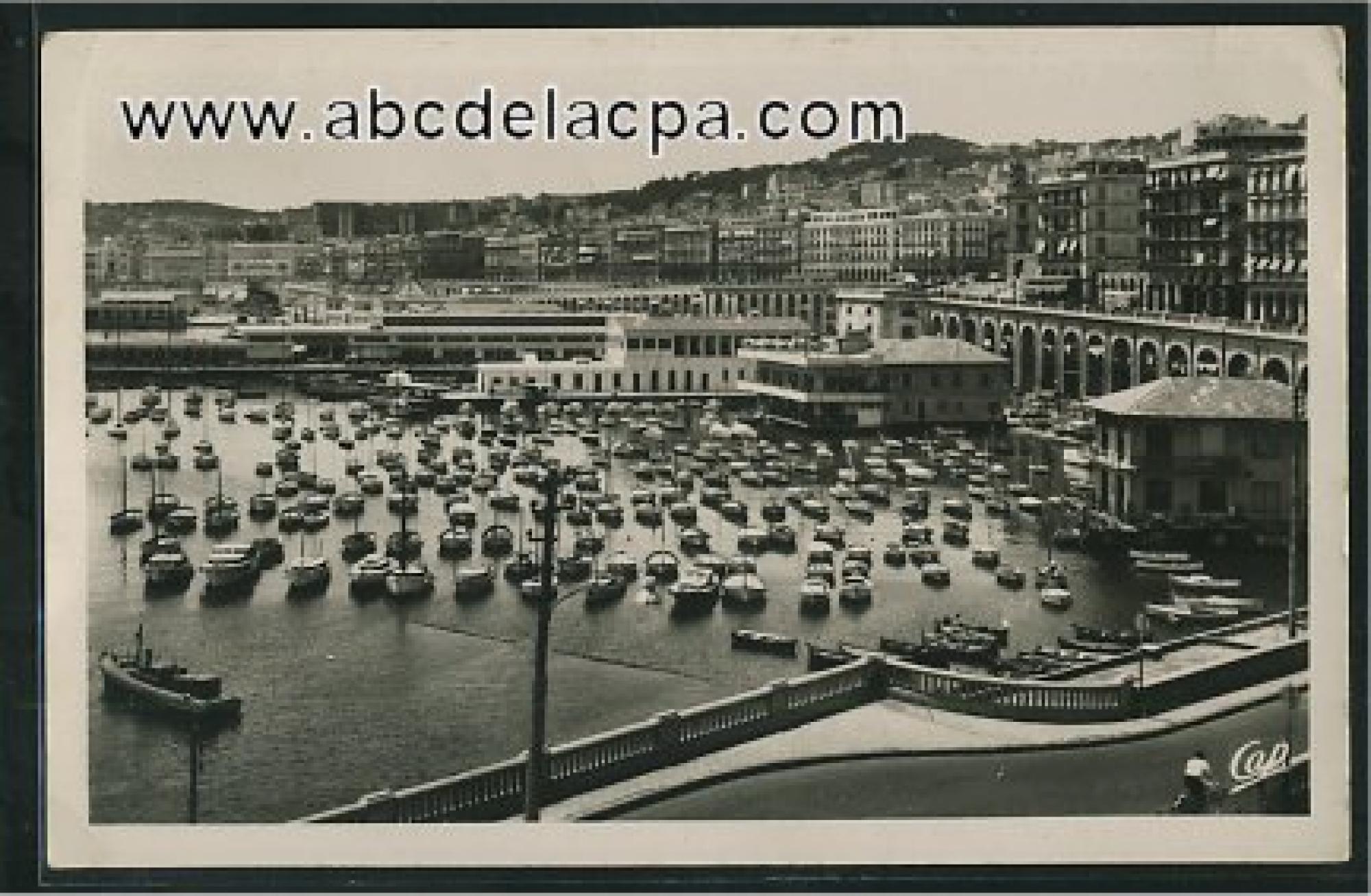 Alger - Vue      Générale  - Vue générale, le port et la ville