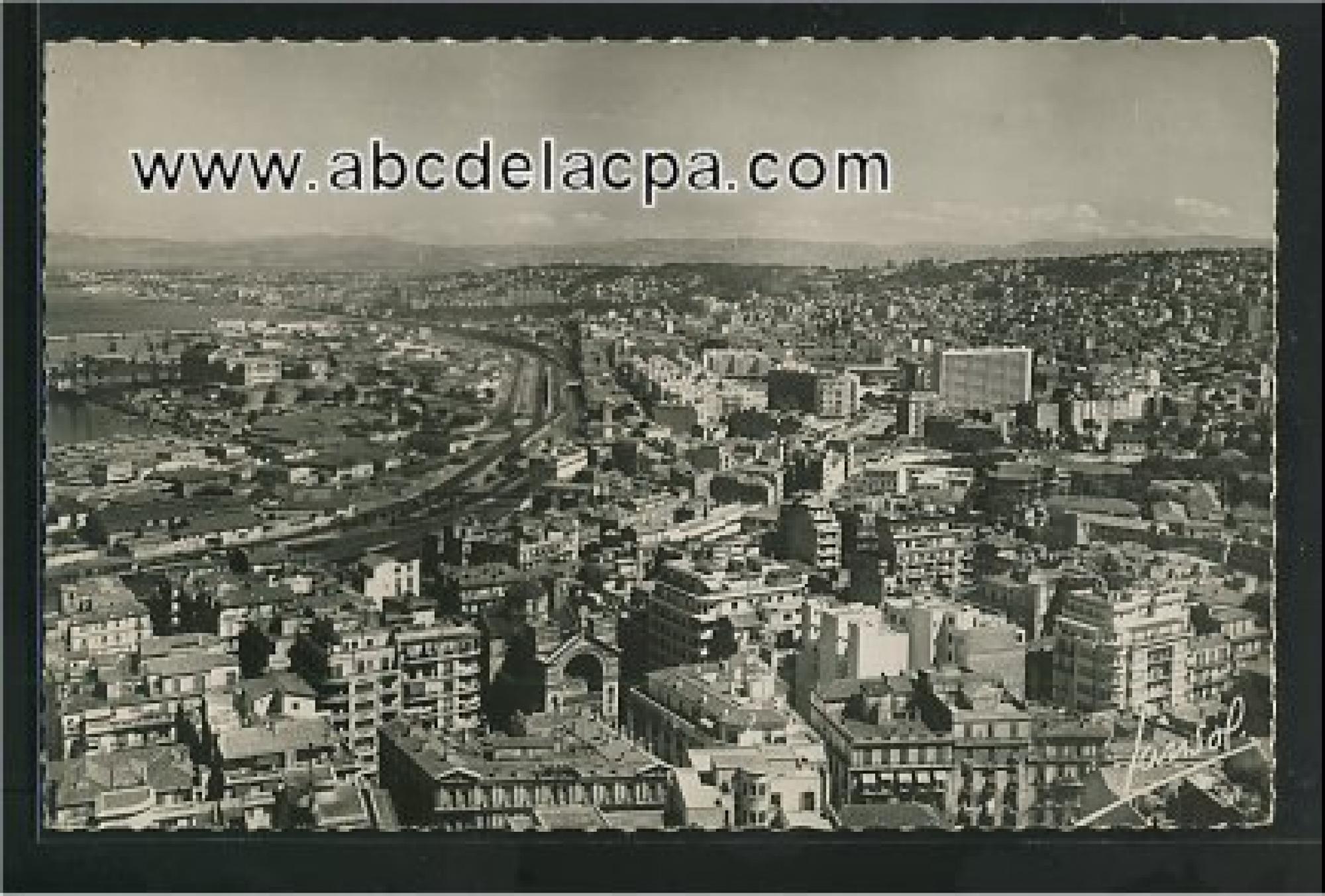 Alger - Vue      Générale  - Vue générale, vue prise de la terrasse des immeubles du groupe Lafayette
