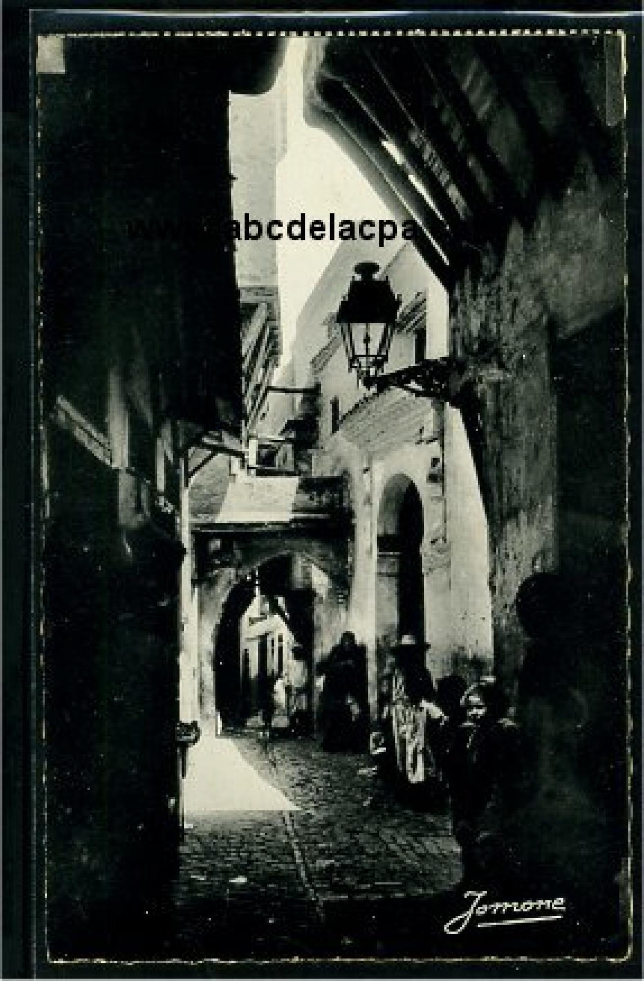 Alger - La      Casbah  - Une rue de la Casbah