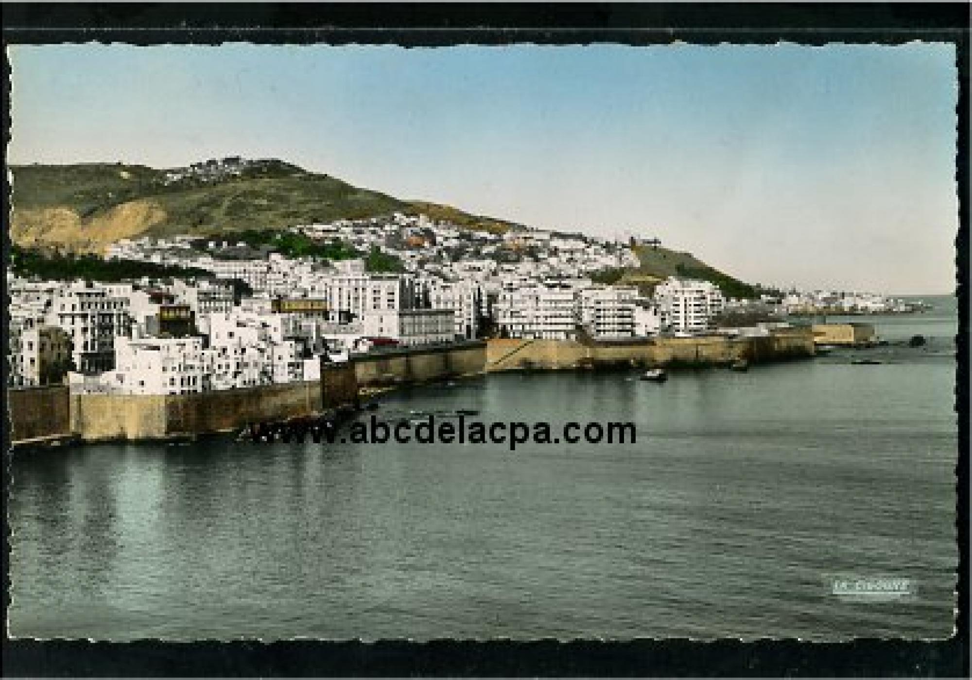 Alger - Bab el      Oued  - Vue générale sur Bab el Oued et Notre Dame d'Afrique