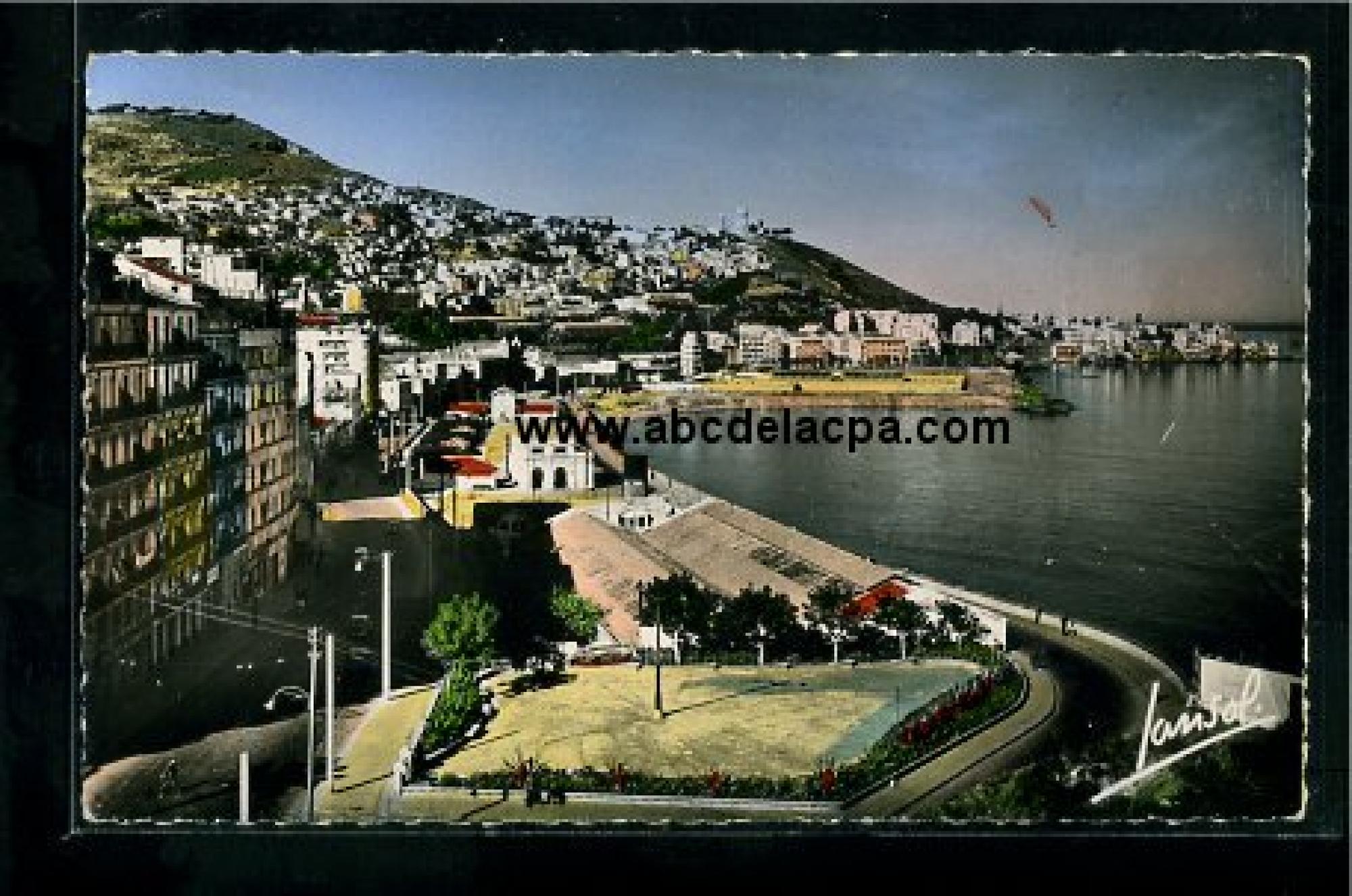 Alger - Bab el      Oued  - Vue générale de Bab el Oued