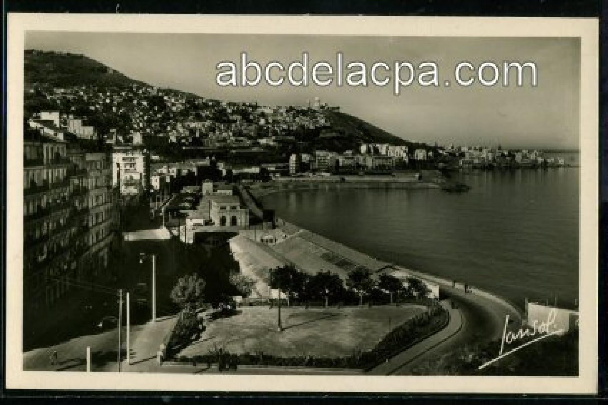 Alger - Bab el      Oued  - Vue générale de Bab el Oued