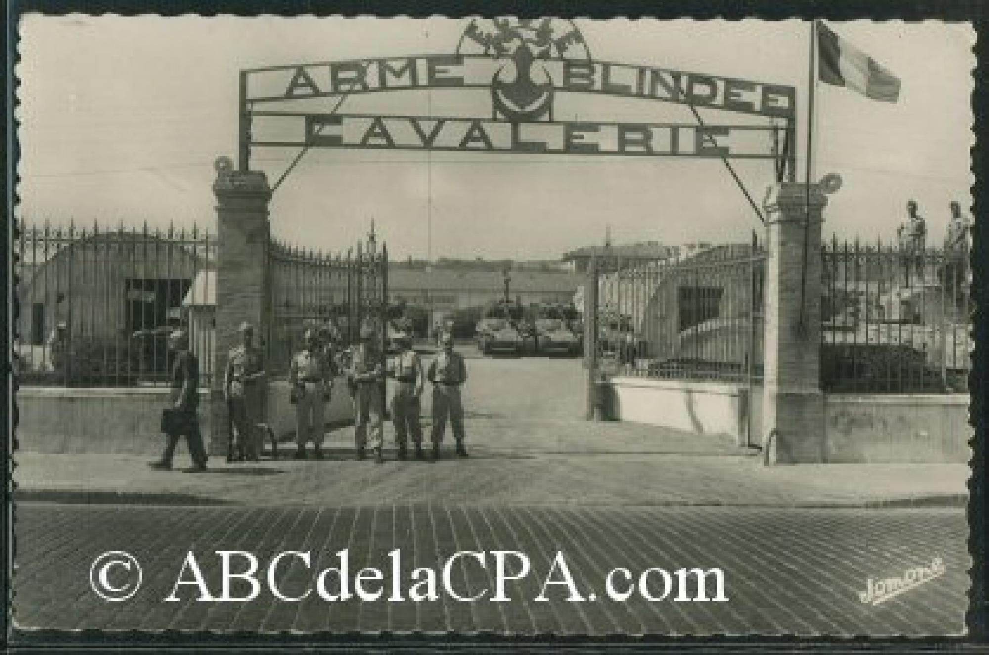Alger -      Hussein-Dey  - Ecole de Cavalerie - Arme Blindée