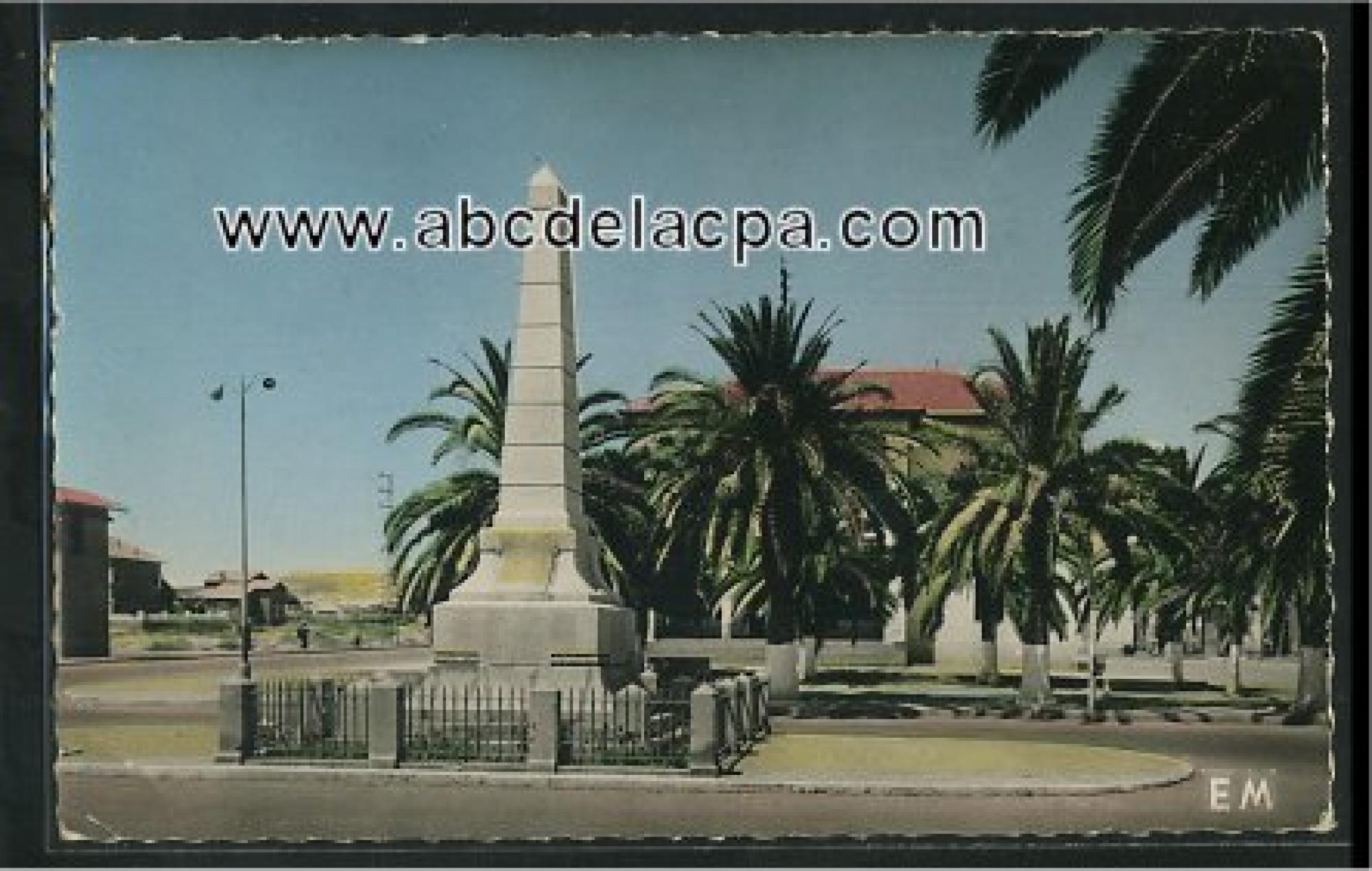 Arzew  - Le monument aux morts