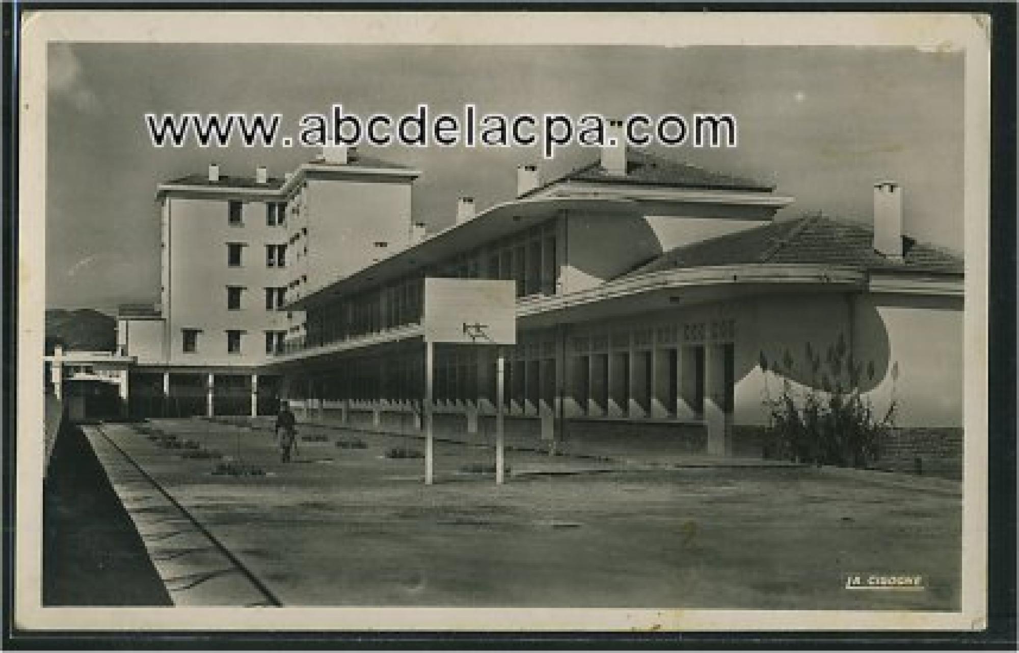 Aumale (Sour el   Ghozlane)  - Ecole indigène, intérieur