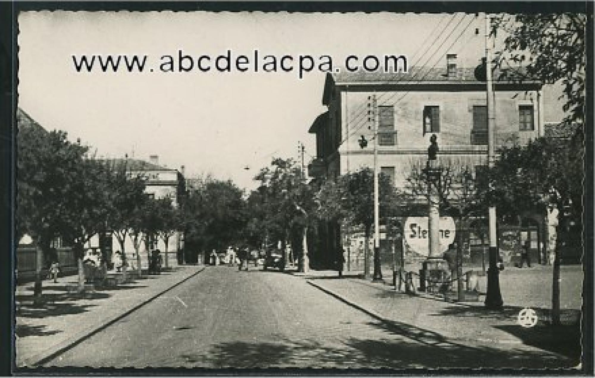 Aumale (Sour el   Ghozlane)  - La rue Jean-Mermoz