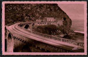 Bejaïa (Bougie)  - Route de Djidjelli à Bougie - Pont de Dar el Oued et surveillance de la grotte merveilleuse