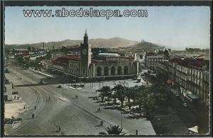 Bône -      Bâtiments  - la place de la gare