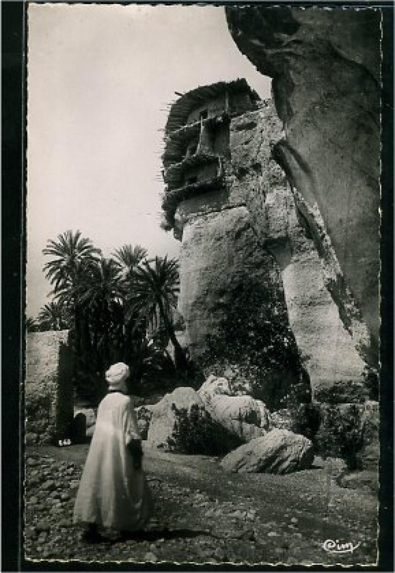 Baniane  - Baniane - Maison à étages perchées sur les rochers