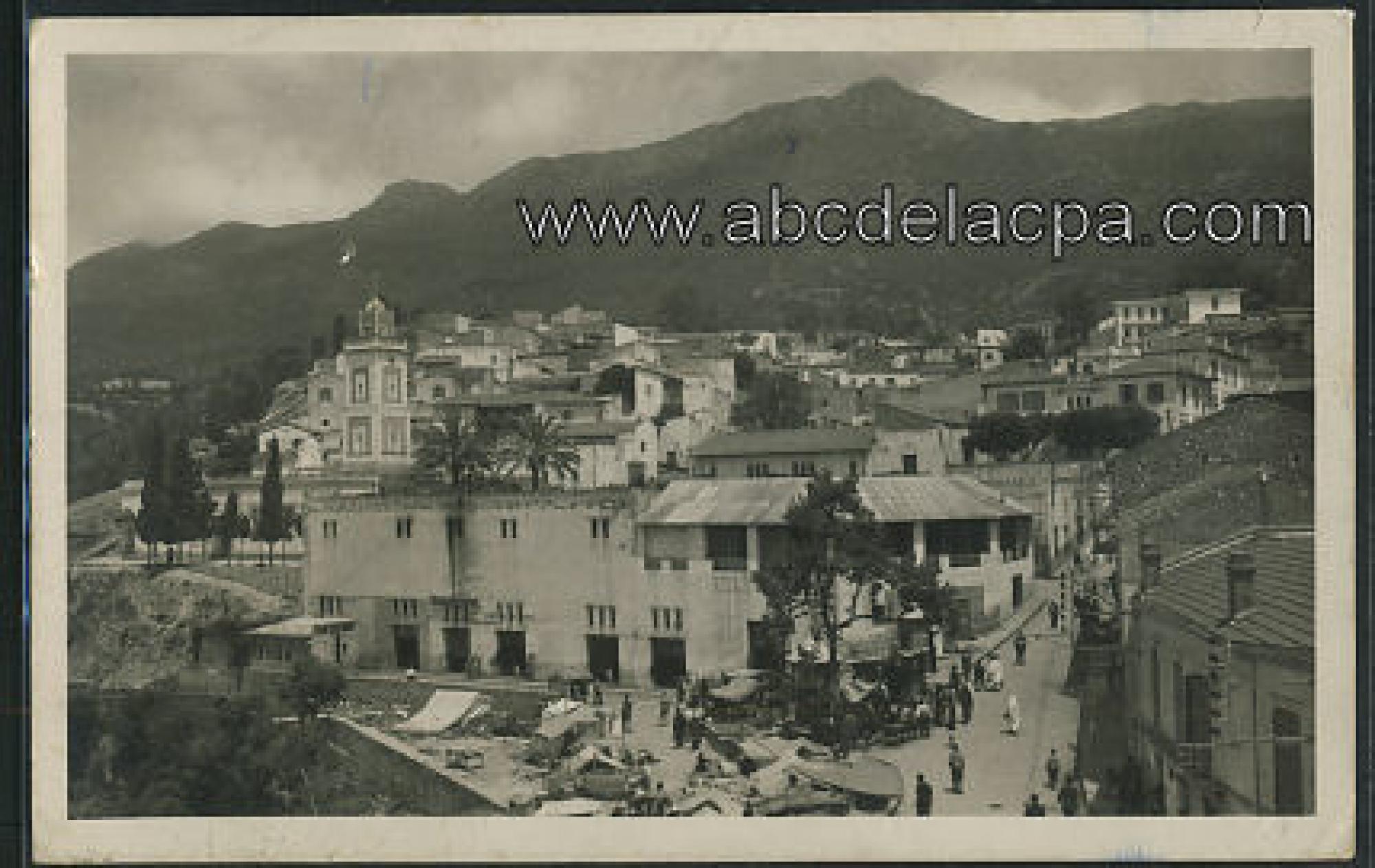 Bejaïa (Bougie)  - La mosquée Sidi Soufi et le Gouraya