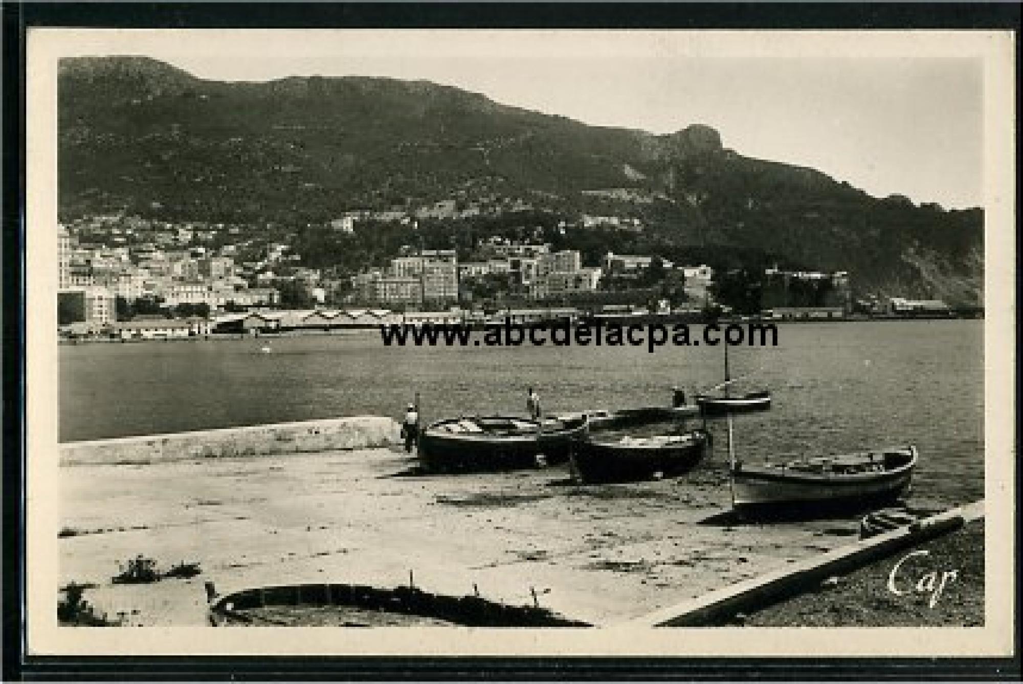 Bejaïa (Bougie)  - Le port vers le Pic des singes