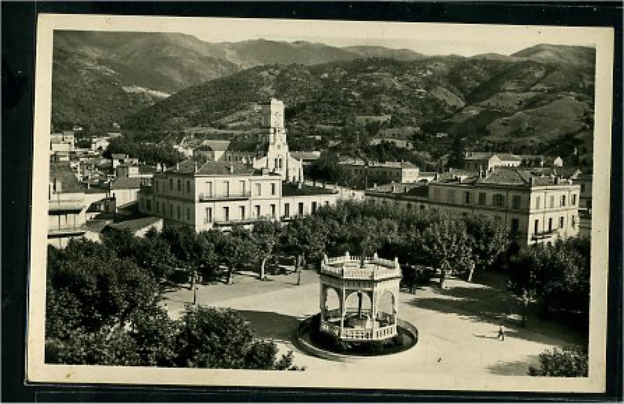 Blida - Rues  - place d'armes