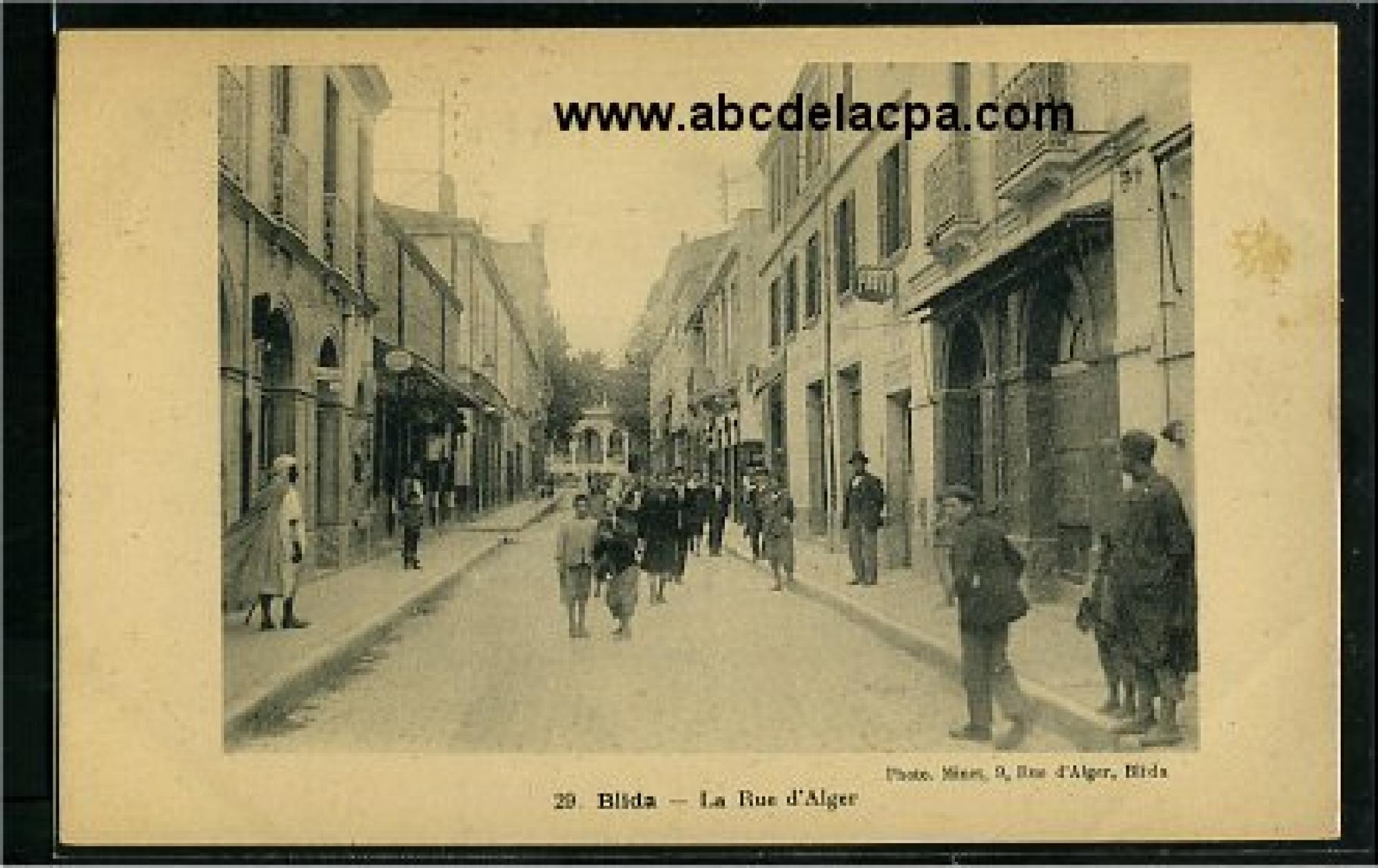 Blida - Rues  - la rue d'alger - magasin de l'éditeur minet