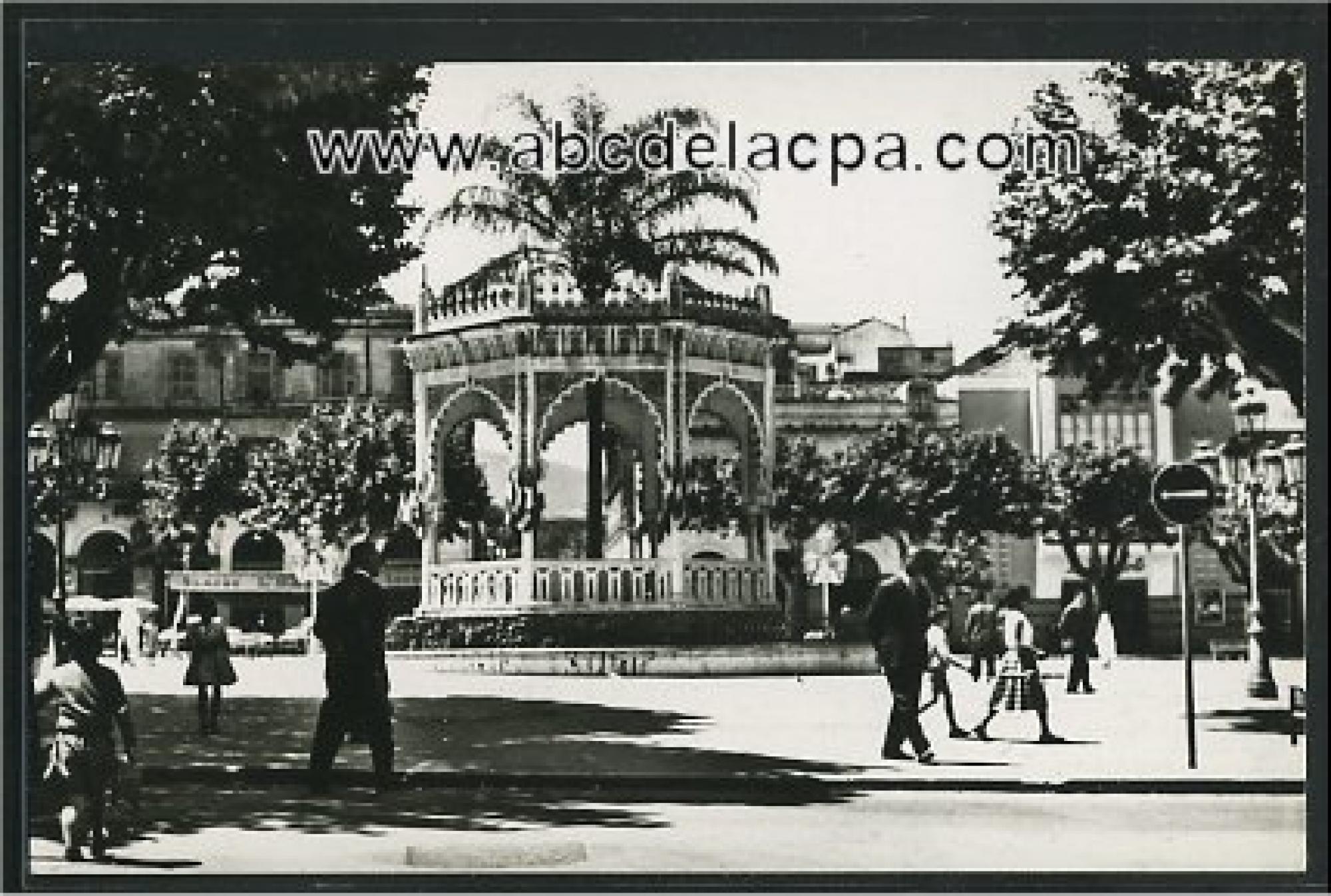Blida - Rues  - kiosque à musique