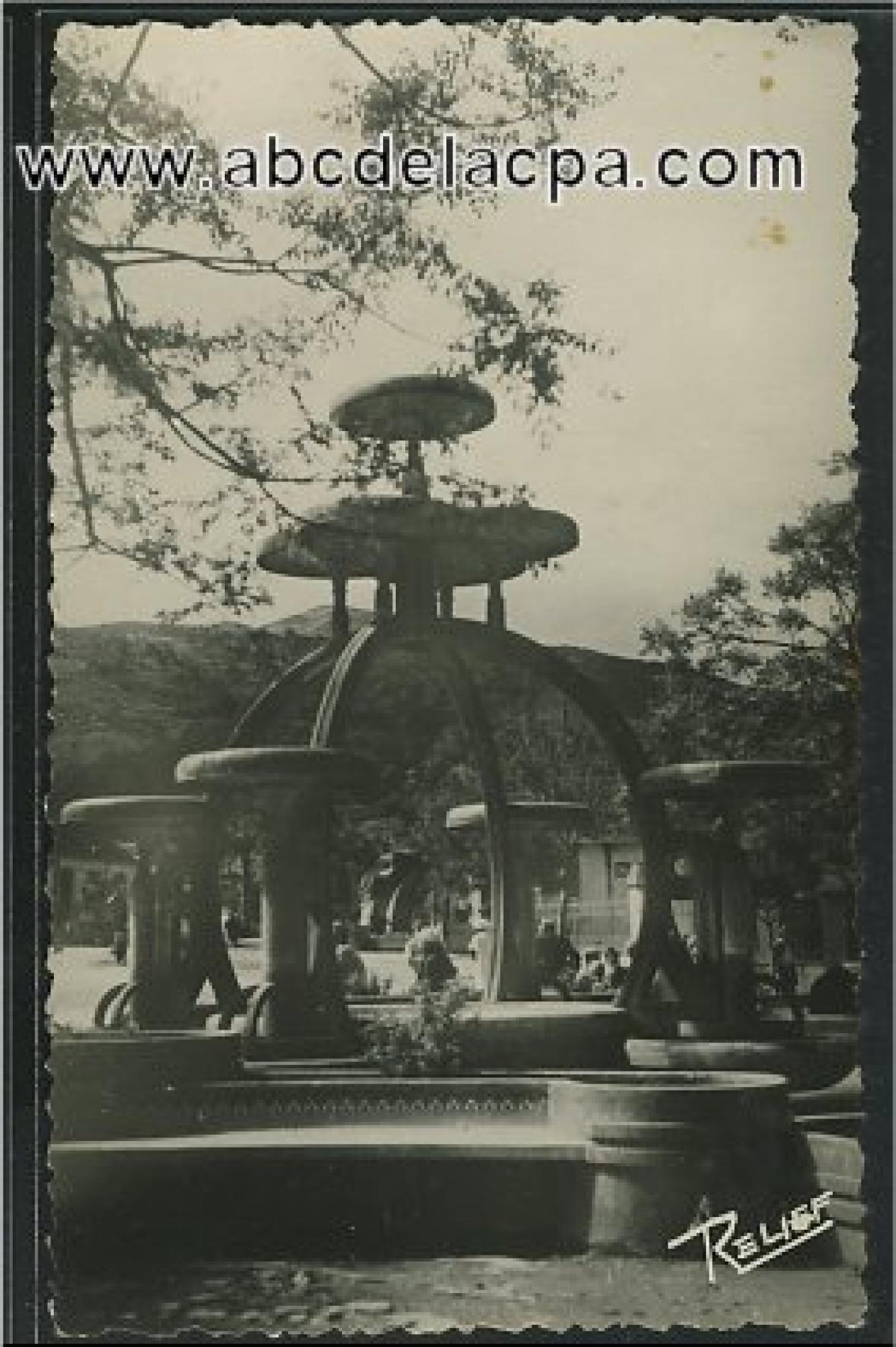 Blida - Rues  - fontaine maréchal franchet d'esperry